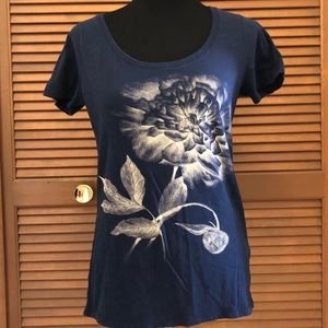 Lucky brand shorts sleeve floral T-shirt M medium